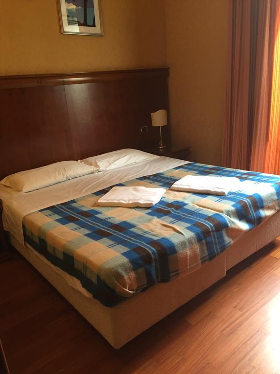 Wonderful In 3* Roma