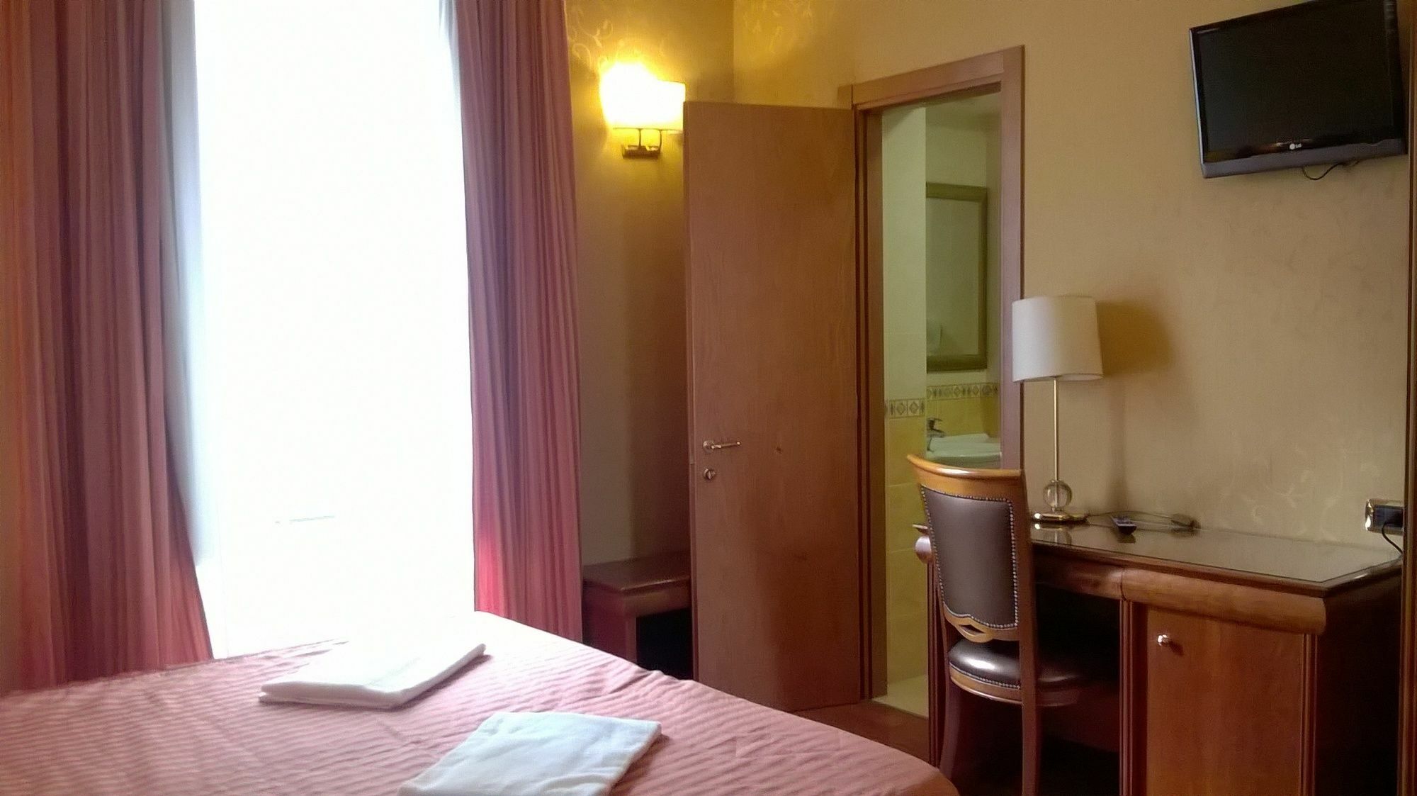 Wonderful In Roma